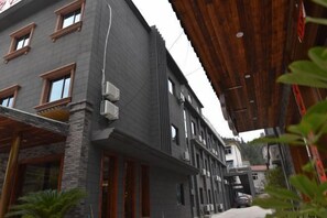 Exterior - Jinggangshan Oriental Red Hotel (Jinggangshan)