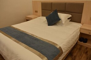 Unclassified image, 5 of 34, button - Jinggangshan Oriental Red Hotel (Jinggangshan City)