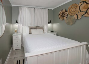 1 bedroom, bed sheets