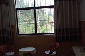 Room - Loushanqiao Homestay No.2 (Shitai)