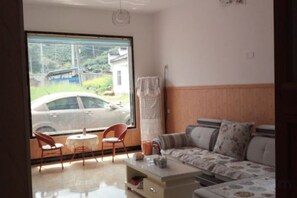 Unclassified image, 5 of 50, button - Loushanqiao Homestay No.2 (Shitai)
