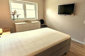 2 chambres, fer et planche Ă repasser, Wi-Fi, draps fournis