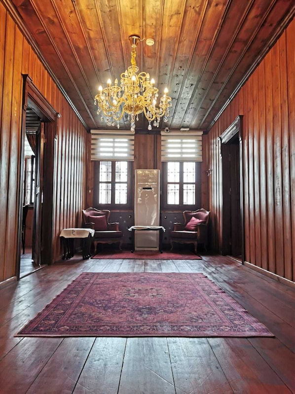 Interior - ZEYTİNLİK KONAĞI (Giresun)