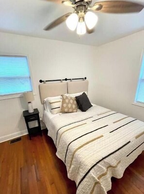 3 Schlafzimmer, Bügeleisen/Bügelbrett, kostenloses WLAN, Bettwäsche
