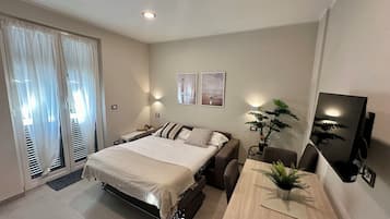 1 bedroom, WiFi, bed sheets