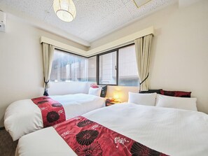 1 bedroom, desk, free WiFi, bed sheets