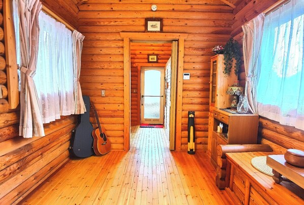 Interior - Nearby Yunogo Onsen Mountain View Room with a whirlpool bath Only one group per night - Garden view Japanese style room / Mimasaka Okayama (Mimasaka)