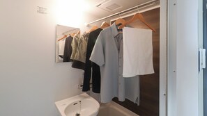 Hårføner og håndklær