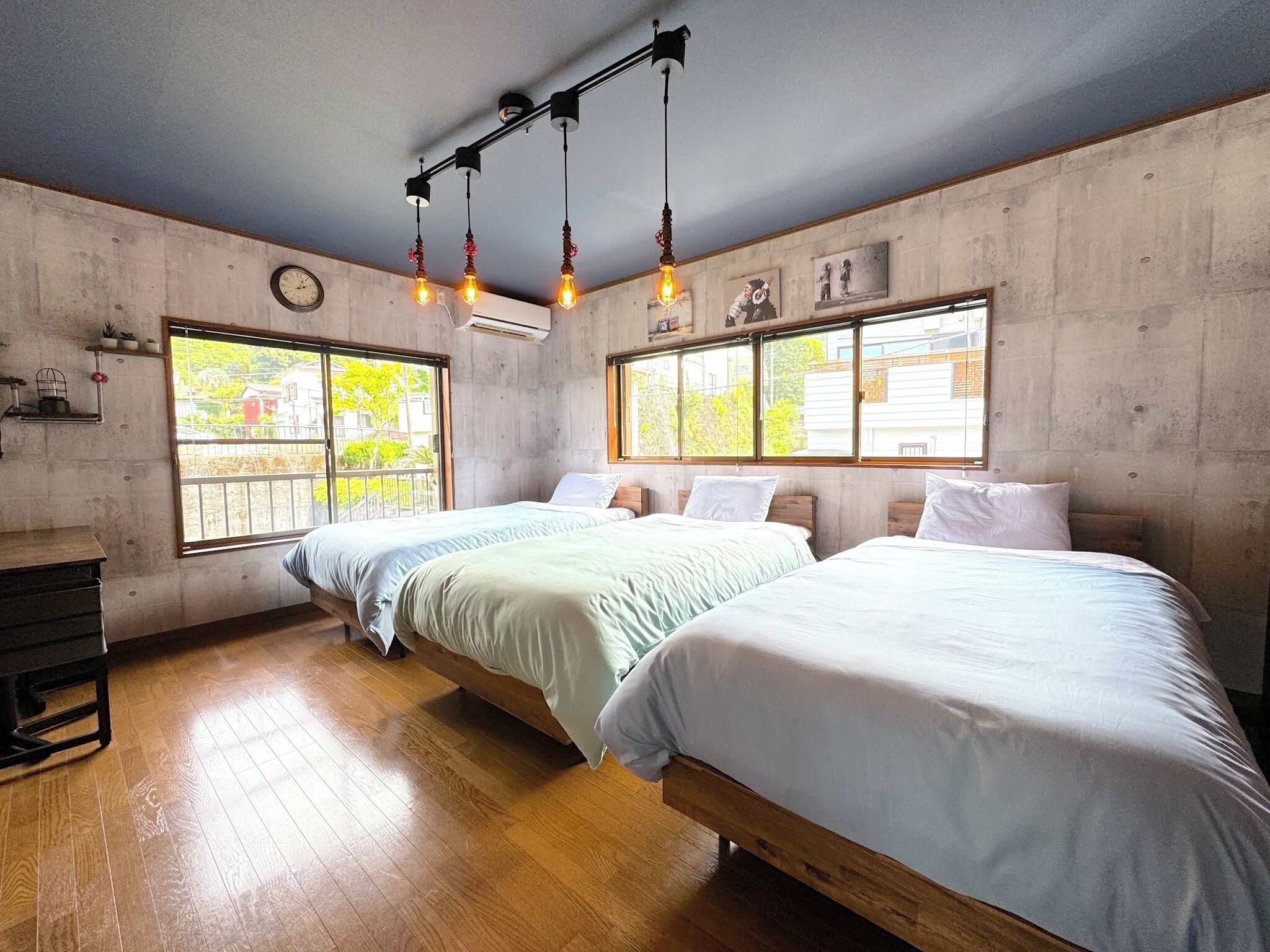 3 bedrooms, desk, free WiFi, bed sheets