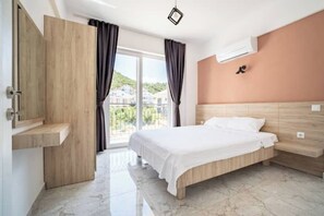 1 chambre, fer et planche Ă repasser, Wi-Fi, literie fournie