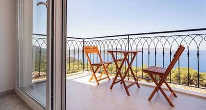 Kaş Eylül Suit Apart Lotus