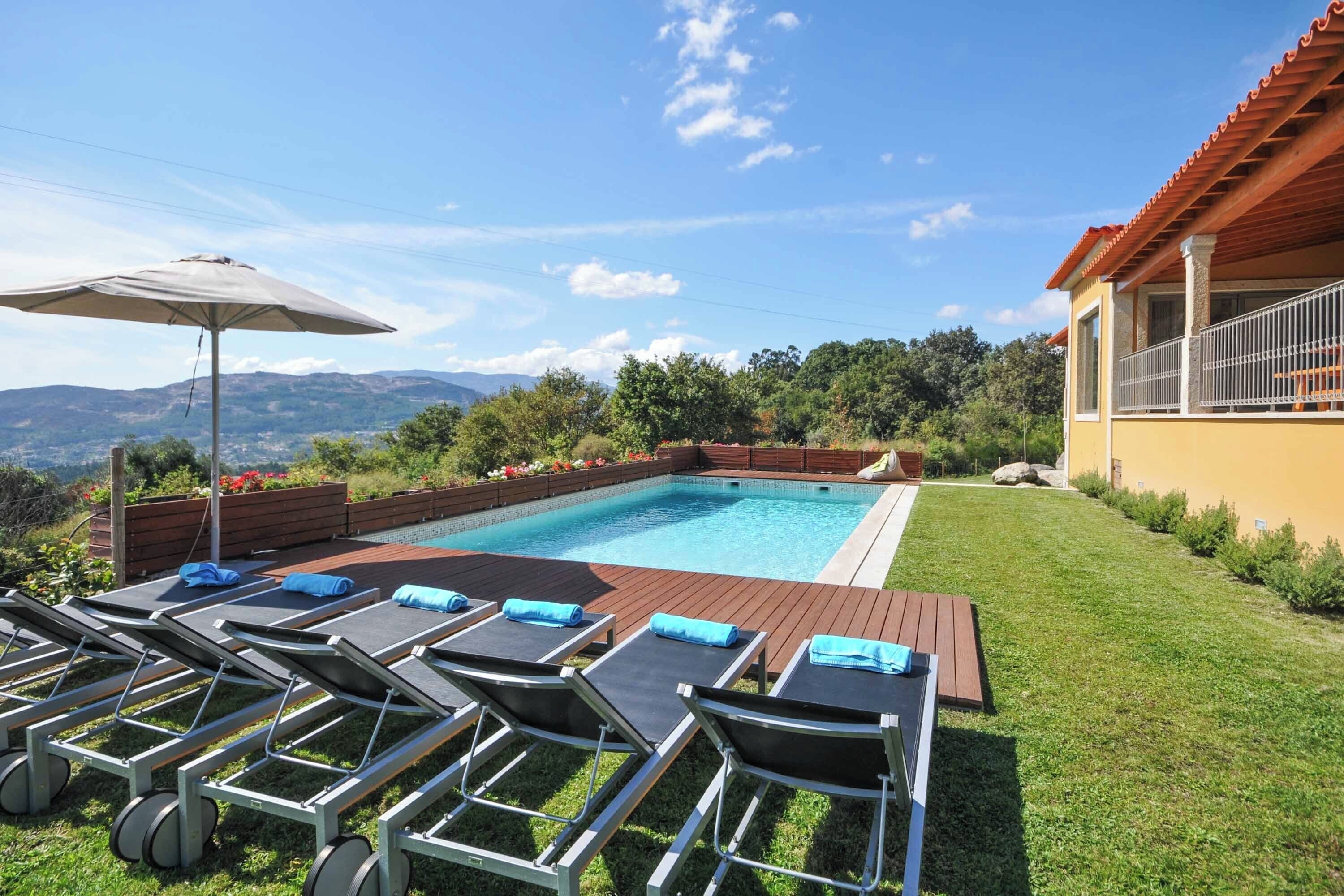 Villa (4 Bedrooms) | Front of property