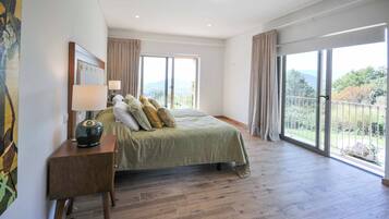 Villa (4 Bedrooms) | Interior