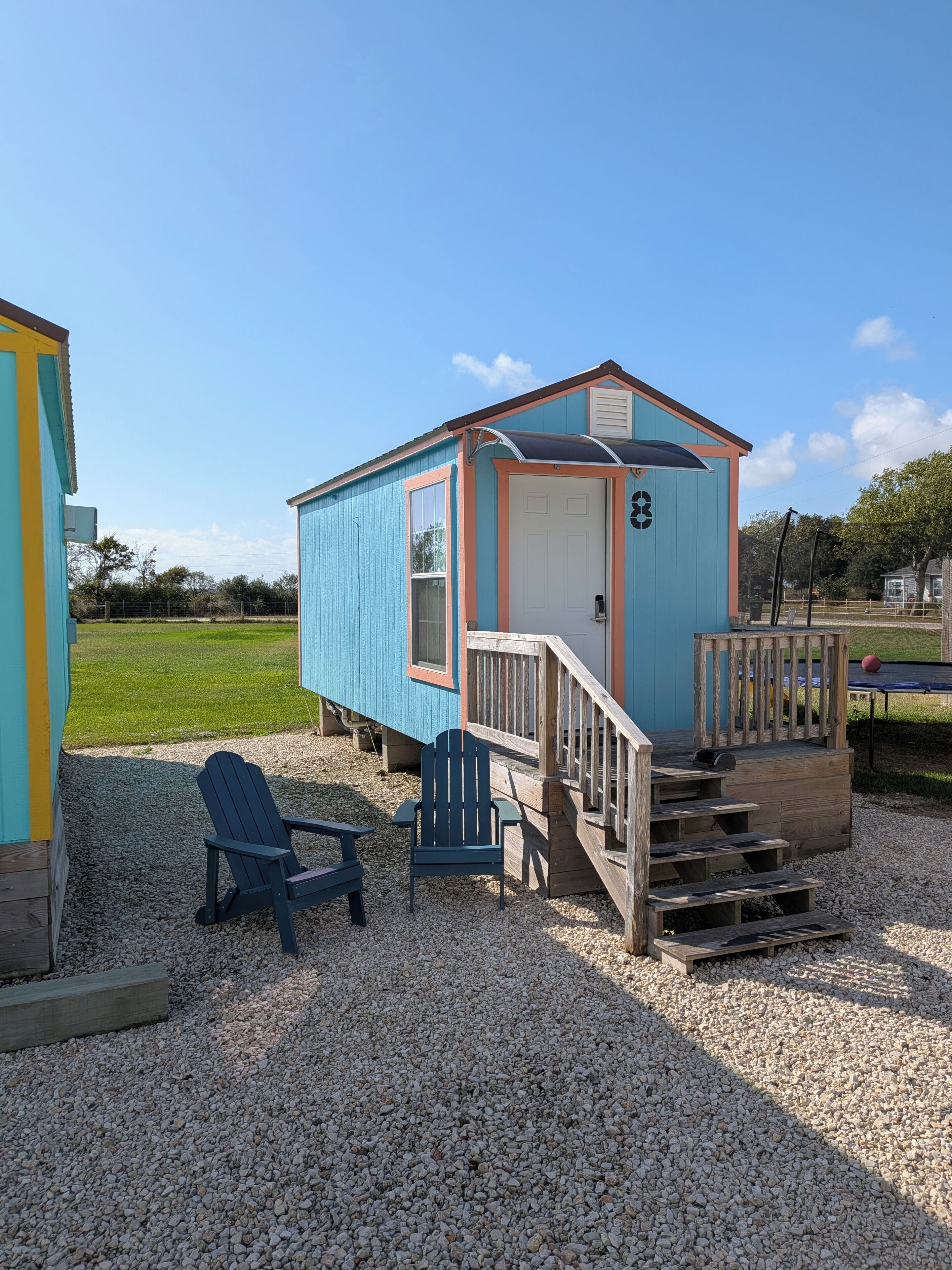 经济小屋 | 记忆海绵床垫、免费 WiFi、床单