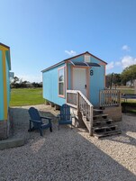 Economy Cabin | Memory foam beds, free WiFi, bed sheets