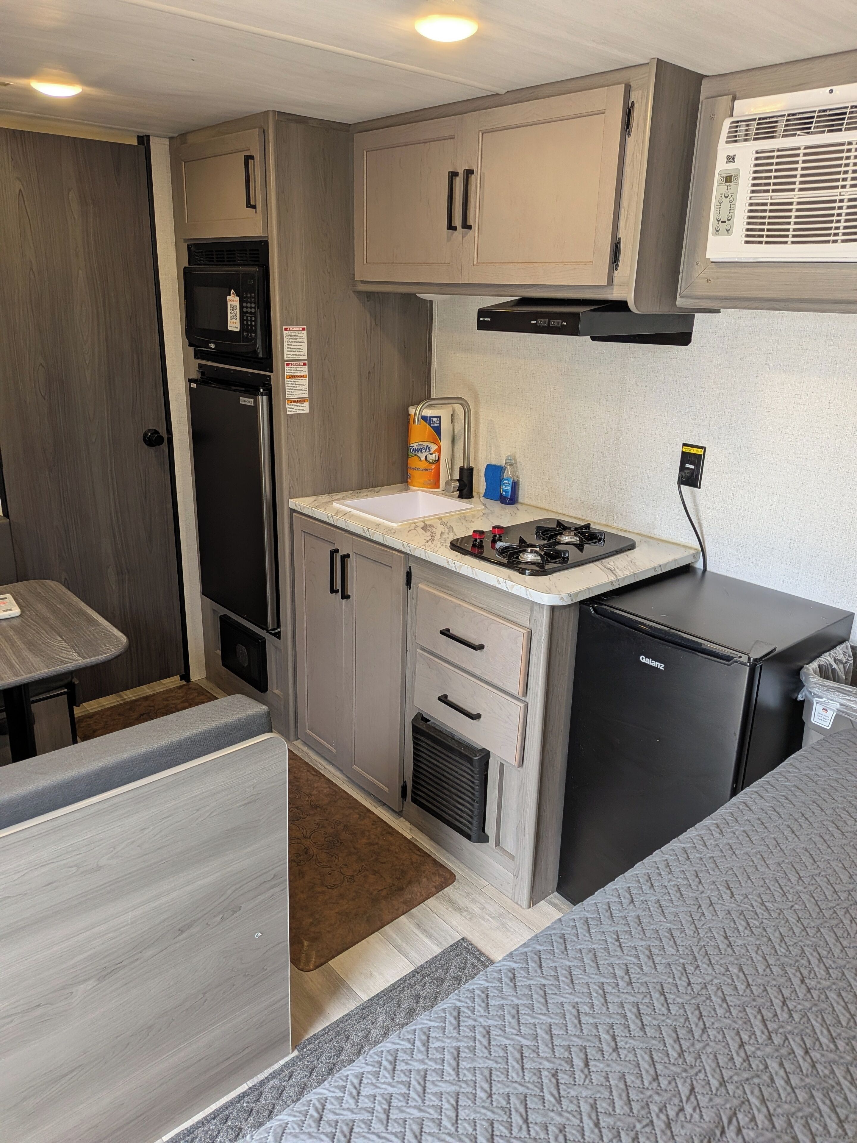客房 (Travel Trailer) | 私人小型廚房 | 咖啡機/沖茶器
