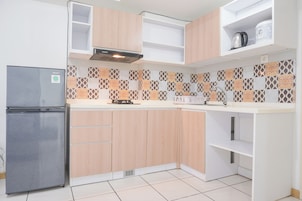 Refrigerador, placa de cocina, arrocera