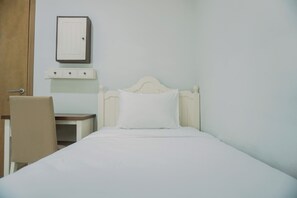 Deluxe Apartment | 2 bedrooms, desk