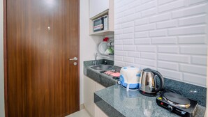 Ảnh chưa phân loại, 5 trong số 16 ảnh, nút