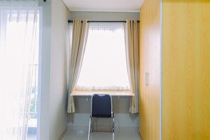 Room - Homey Studio At Lrt City Sentul - Royal Sentul Park Apartment (Bogor)