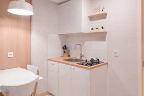 Private kitchen - Comfort Living 2Br Apartment At M-Town Residence (Gading Serpong)