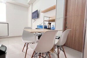 デラックス スタジオ