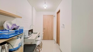 Room - Minimalist Studio (No Kitchen) Apartment Bandaraya - Tallasa City Makassar (Makassar)