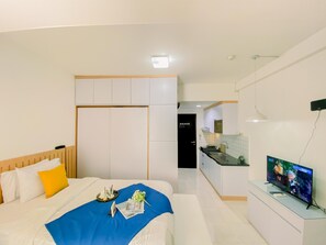 Studio | Skrivebord og wi-fi (inkludert)