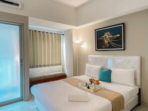 Studio | Desk, free WiFi - Best Place and Homey Studio Apartment LRT City Jatibening (Bekasi)