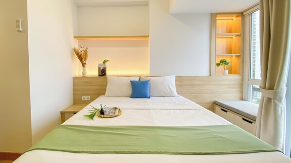 Studio | Free WiFi - Combined And Big Studio At Tokyo Riverside Pik 2 Apartment (Teluknaga)