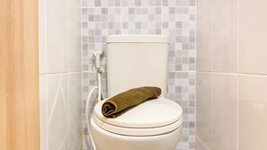 Shower, towels - Combined And Big Studio At Tokyo Riverside Pik 2 Apartment (Teluknaga)