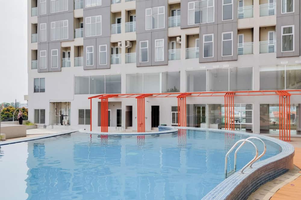 Best Deal And Restful Studio At Amazana Serpong Apartment