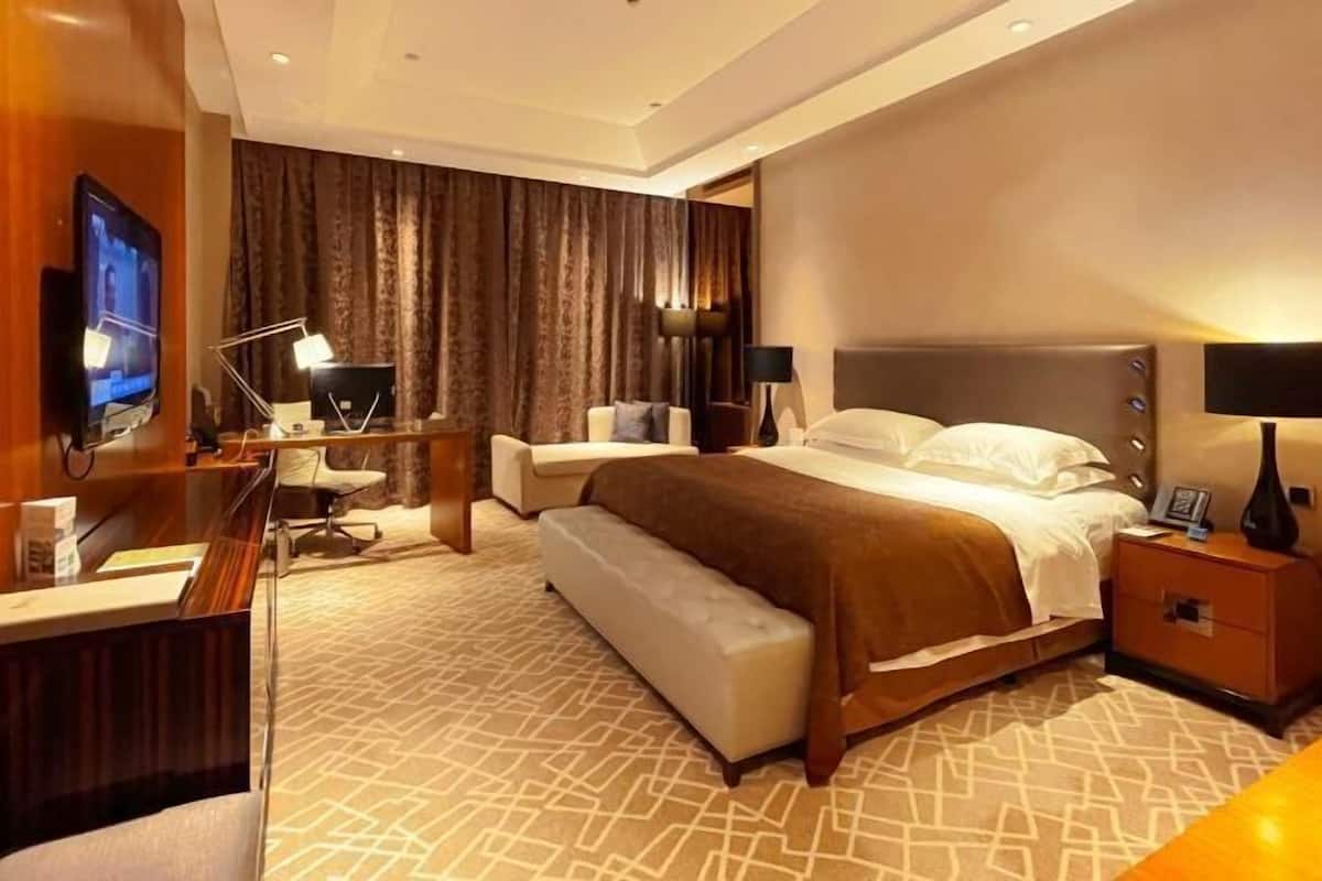 Tempat tidur bayi
