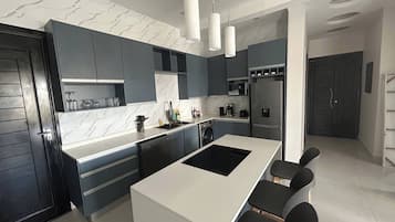 Apartemen, 2 kamar tidur, balkon | Interior