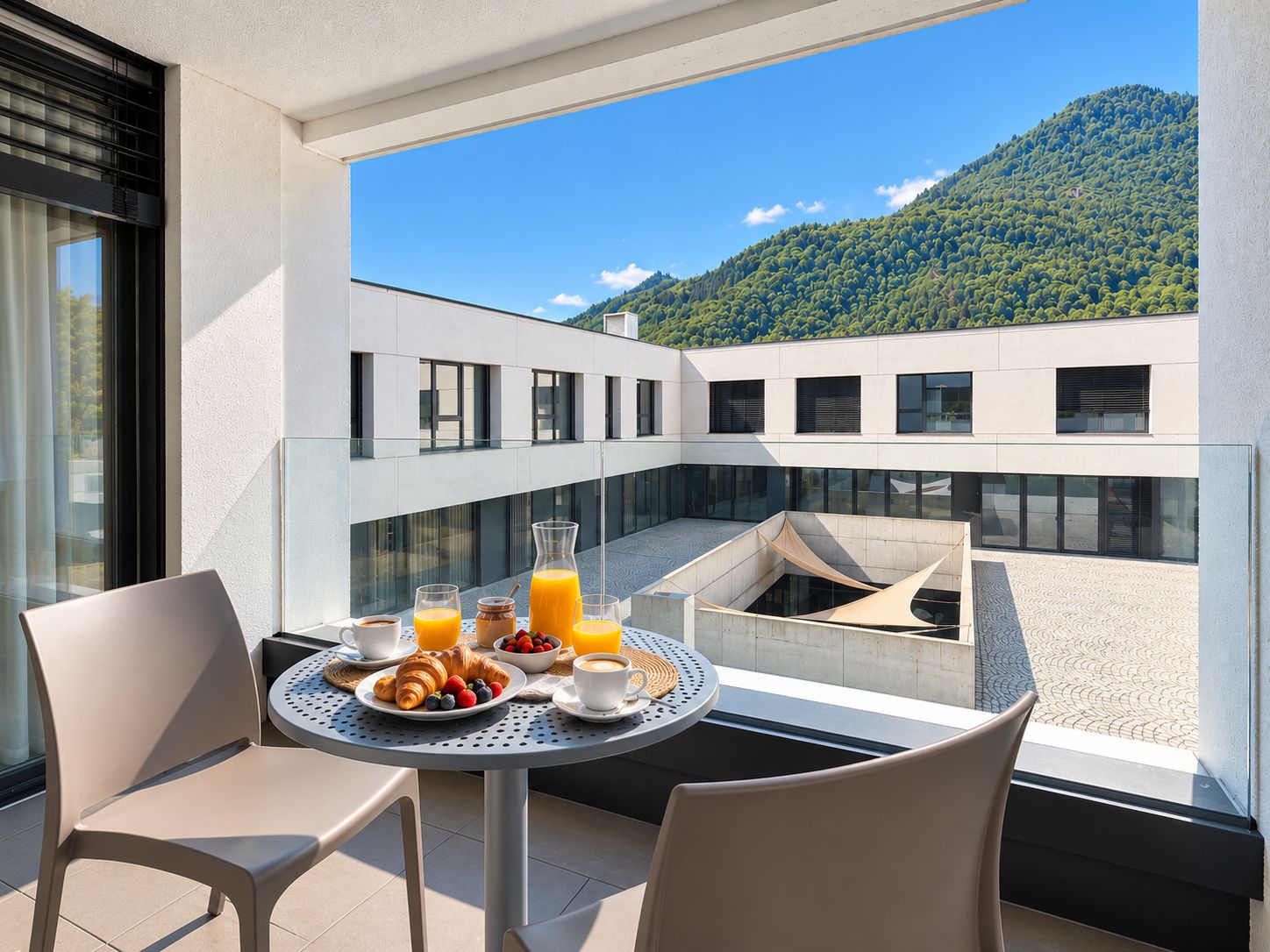 Business Room | Terrace/patio