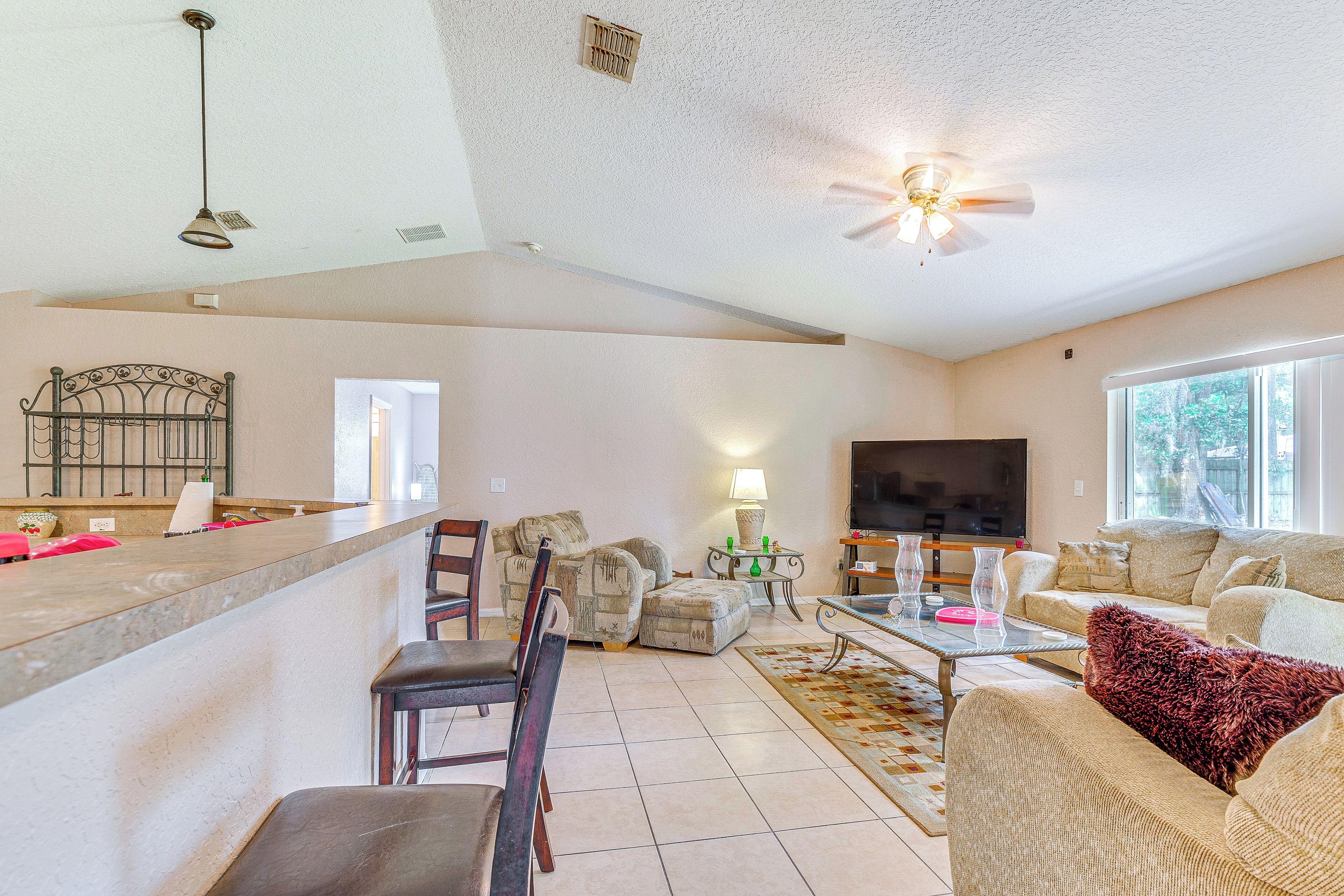 Cozy Ocala Abode: 5 Mi to World Equestrian Center!