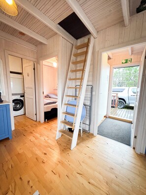 2 bedrooms, iron/ironing board, travel cot, WiFi