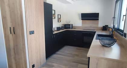 NEW CHALET 10 PERS - PLAYROOM - EGAT