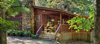Copper Ridge Log Cabin RV/Boat/Trailer parking