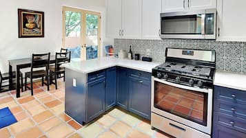 Condo (3 Bedrooms) | Khác