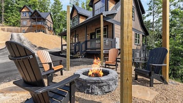 Studio (3 Bedrooms) | Property amenity