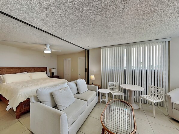 コンドミニアム (1 Bedroom) | 施設の正面