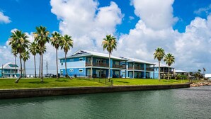 Condo (2 Bedrooms) | Property amenity - Copano Coastal Gem by Miss Kitty’s (Rockport)