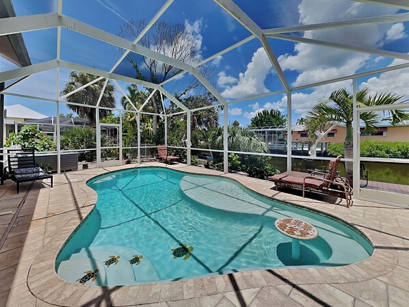 Kolam renang terbuka 