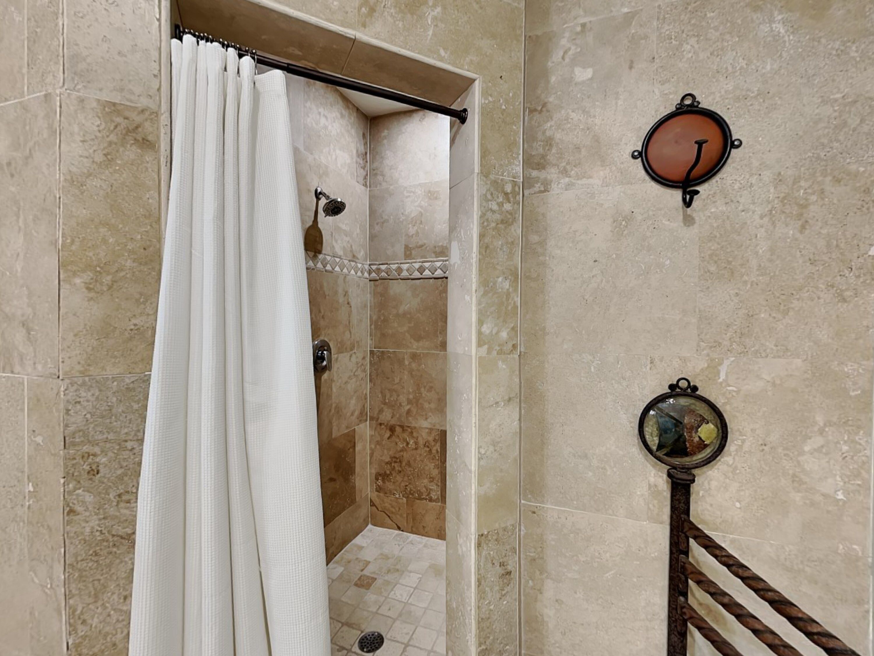 Appartamento (4 Bedrooms) | Varie
