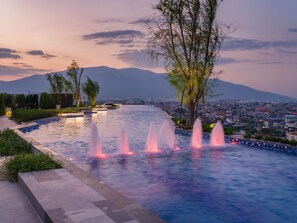 Pool - Astra Sky River Luxury 3B2B Condo (Chang Klan Muang)
