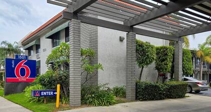 Studio 6 Suites Santa Ana, Ca