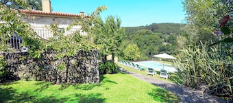Casa de Eiro - Five Bedroom Villa, Sleeps 10