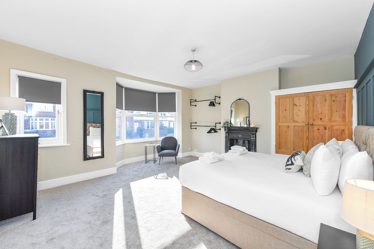 House, 4 Bedrooms | 4 bedrooms, iron/ironing board, free WiFi, bed sheets
