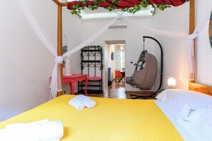 3 Schlafzimmer, Zimmersafe, Schreibtisch, Bügeleisen/Bügelbrett